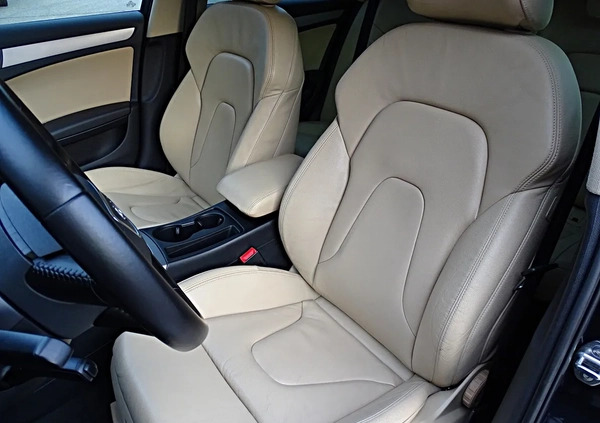 Audi A4 cena 41900 przebieg: 253000, rok produkcji 2012 z Oborniki małe 781